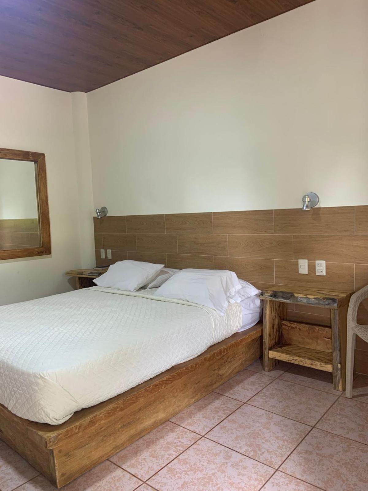 Hotel Nantu Hosteria Puerto López 외부 사진