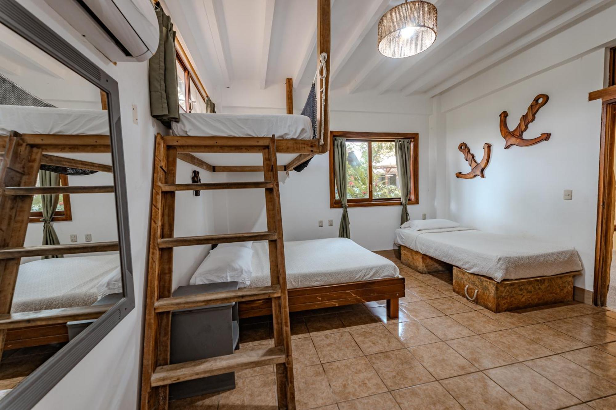 Hotel Nantu Hosteria Puerto López 외부 사진